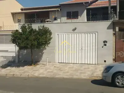 Sobrado com 3 quartos em Jardim Hubert