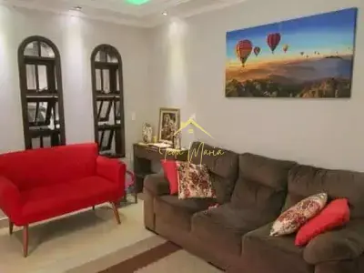 Sobrado com 3 quartos em Jardim Morada do Sol