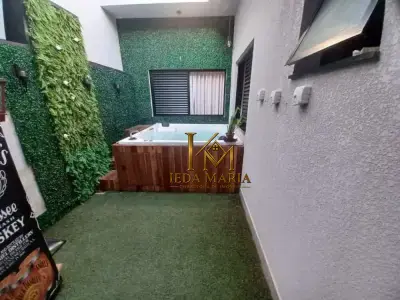 Casa de Condomínio com 3 quartos em Jardim Bréscia