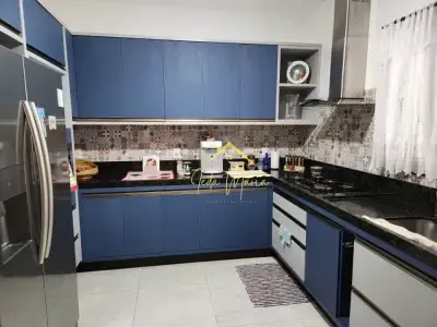 Casa de Condomínio com 3 quartos em Jardim Panorama
