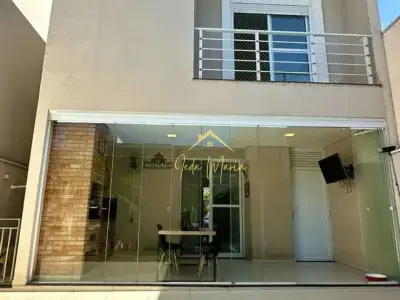 Casa de Condomínio com 3 quartos em Jardim Park Real