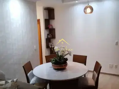 Apartamento com 3 quartos em Centro