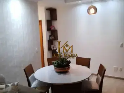 Apartamento com 3 quartos em Centro