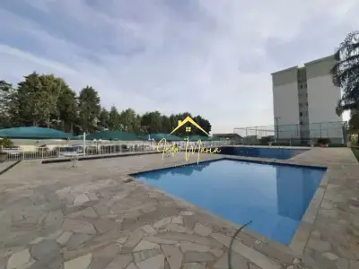 Apartamento com 3 quartos em Vila Brizzola