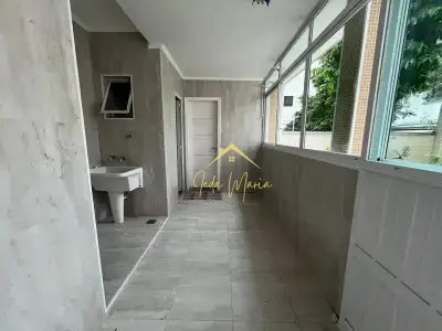 Sobrado com 3 quartos em Embaré