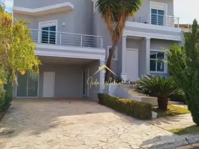 Casa de Condomínio com 3 quartos em Jardim Portal dos Ipês