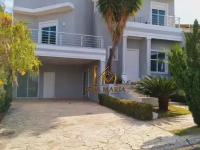 Casa de Condomínio com 3 quartos em Jardim Portal dos Ipês
