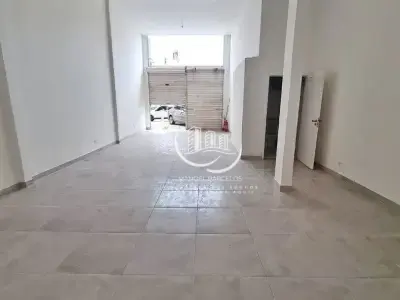 Loja com 0 quartos em Centro, Macaé - 63m²