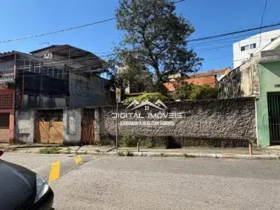 Sobrado com 2 quartos em Bela Vista