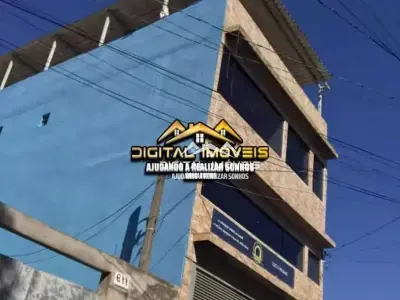 Prédio com 4 quartos em Pedreira