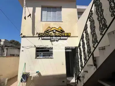 Casa com 3 quartos em Jardim Itacolomi