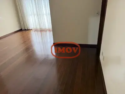 Apartamento com 3 quartos em Carmo, Belo Horizonte - 100m²