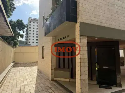 Apartamento com 3 quartos em Funcionários, Belo Horizonte - 100m²