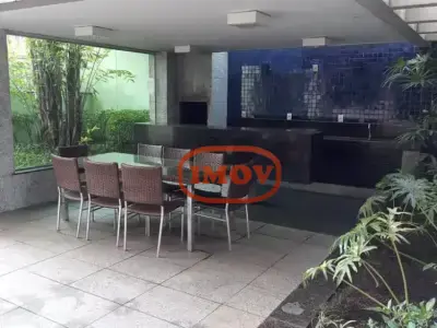 Apartamento com 4 quartos em Funcionários, Belo Horizonte - 135m²