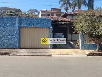 Casa com 6 quartos em Progresso, Matozinhos - 250m²