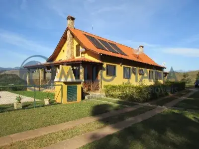 Sítio com 3 quartos em Área Rural, São Lourenço - 400m²