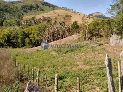 Lote / Terreno com 0 quartos em Zona Rural, Cristina - 2600m²