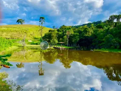 Fazenda com 0 quartos em Rural, Aiuruoca - 0m²