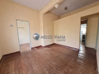 Casa com 4 quartos em Centro, SOLEDADE DE MINAS - 180m²