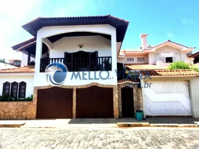 Casa com 5 quartos em centro, Carmo de Minas - 343m²