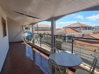 Casa com 3 quartos em Porta do Céu, SÃO LOURENÇO - 210m²