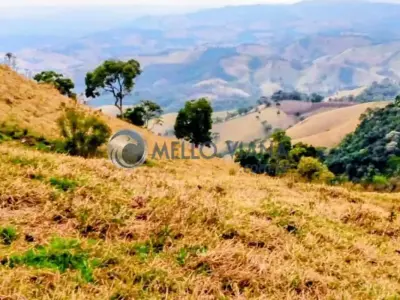 Sítio com 0 quartos em Glória, CRISTINA - 0m²