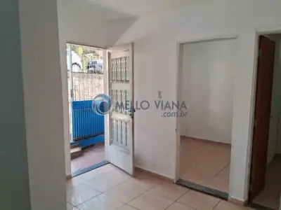 Casa com 3 quartos em Centro, CARMO DE MINAS - 80m²