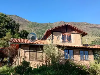 Chácara com 4 quartos em Nogueira / Zona Rural, AIURUOCA - 250m²