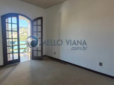 Casa com 4 quartos em Vale dos Pinheiros, SÃO LOURENÇO - 230m²