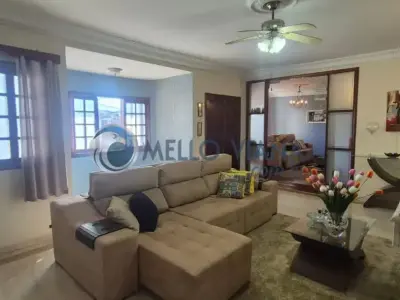 Casa com 4 quartos em Parque Olimpico, SÃO LOURENÇO - 350m²