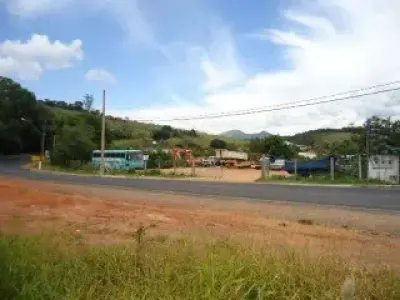Imóvel Comercial com 0 quartos em Palmela, São Lourenço - 200m²