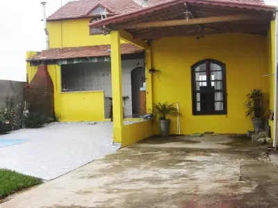 Casa com 5 quartos em Santa Mônica, São Lourenço - 155m²