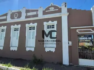 Casa com 6 quartos em Vila do Conde, Conde - 300m²
