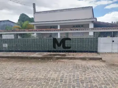Casa com 4 quartos em Vila do Conde, Conde - 240m²