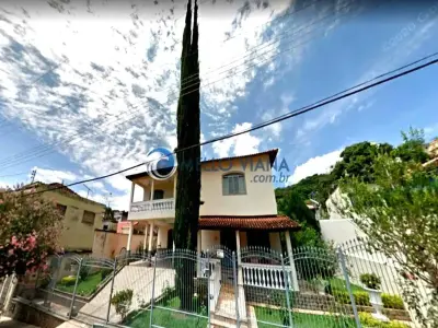 Casa com 8 quartos em Sertãozinho, Lambari - 1000m²