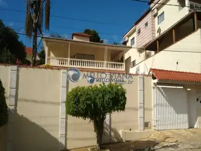 Casa com 4 quartos em Vale dos Pinheiros, São Lourenço - 200m²