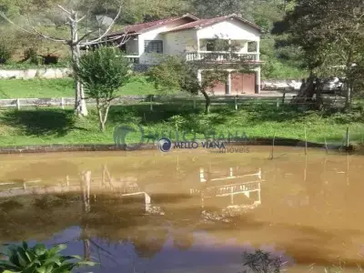 Chácara com 3 quartos em Campos, Dom Viçoso - 250m²