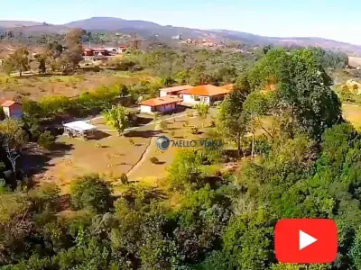 Sítio com 10 quartos em Zona Rural, Carrancas - 850m²