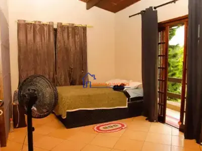 Casa com 6 quartos em Itaocaia Valley (Itaipuaçu), Maricá - 300m²