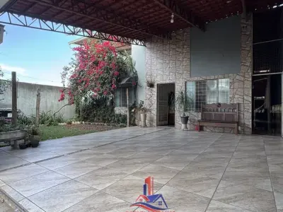 Imóveis em Parque Caravelas