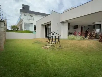 Casa de Condomínio com 3 quartos em Residencial Park I