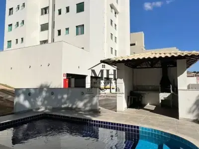 Área Privativa com 2 quartos em Santa Amélia