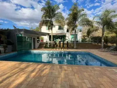 Casa de Condomínio com 4 quartos em Bela Vista