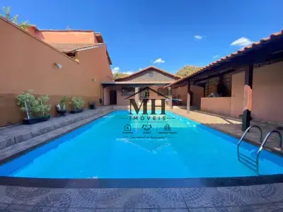Casa com 4 quartos em São João Batista (Venda Nova)