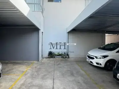 Casa de Condomínio com 2 quartos em Jardim Leblon