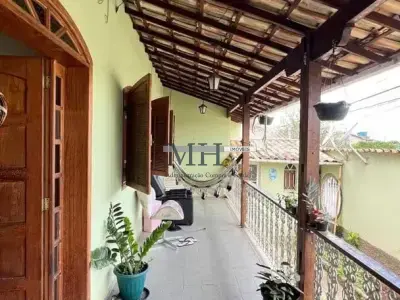 Casa com 4 quartos em Santa Mônica