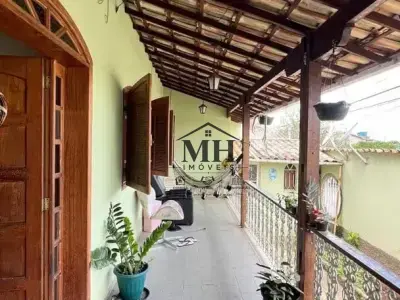 Casa com 4 quartos em Santa Mônica