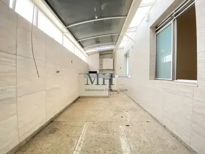 Área Privativa com 3 quartos em Santa Amélia