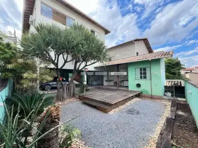 Casa com 4 quartos em Santa Amélia