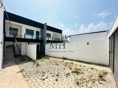 Casa Geminada com 3 quartos em Nacional